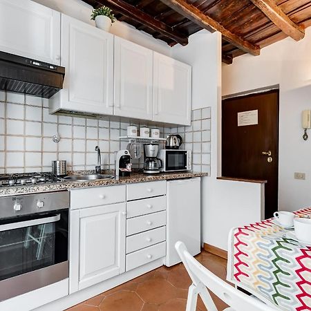White Coronari Apartment Rome Exterior photo