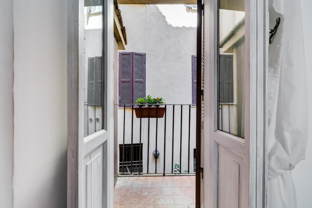 White Coronari Apartment Rome Exterior photo
